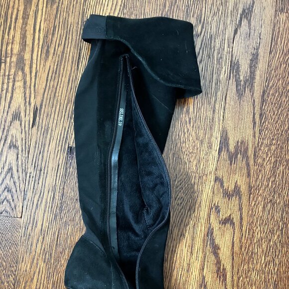 Moda in Pelle, "Selene" black suede boots, 4-inch stiletto, size 8.5 (Eur 38-39) - Picture 8 of 8